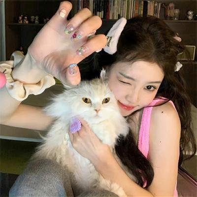 阳光灿烂的女人